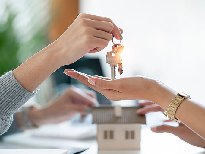 どちらかが住み続ける場合