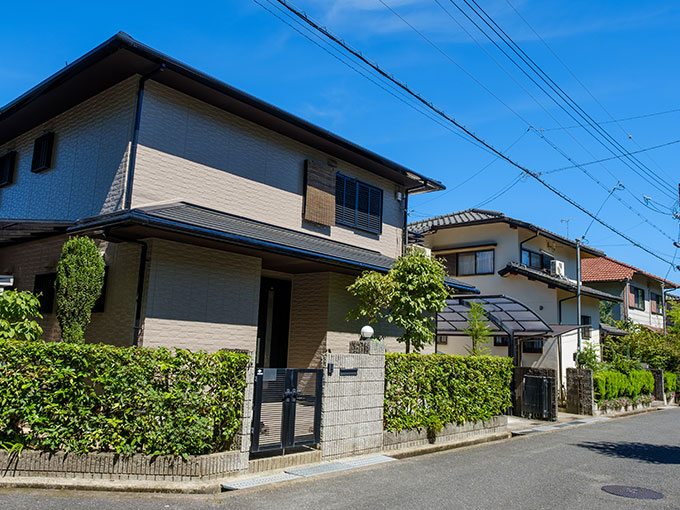 住宅ローンの返済が難しい場合に検討したい「任意売却」